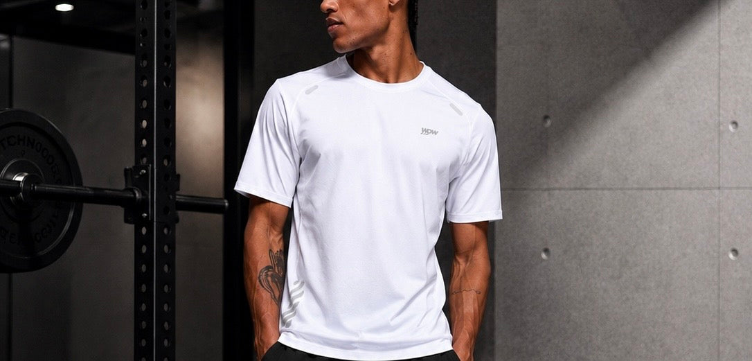 T-shirt de sport homme blanc WDW en tissu technique léger
